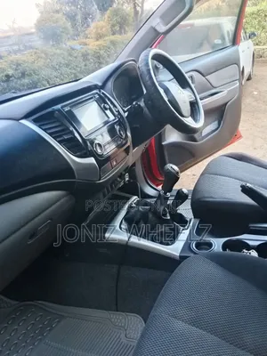 2015 Mitsubishi L200 Double Cab 2.4 154hp 4WD Red