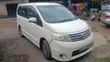 Nissan Serena 2010 White - 5