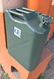 Quality Metal Fuel Jerricans - 1