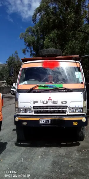 Mitsubishi Fuso Dump Truck