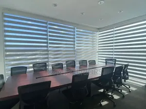 Premium Zebra Roller Blinds kwa Bodi na Ofisi