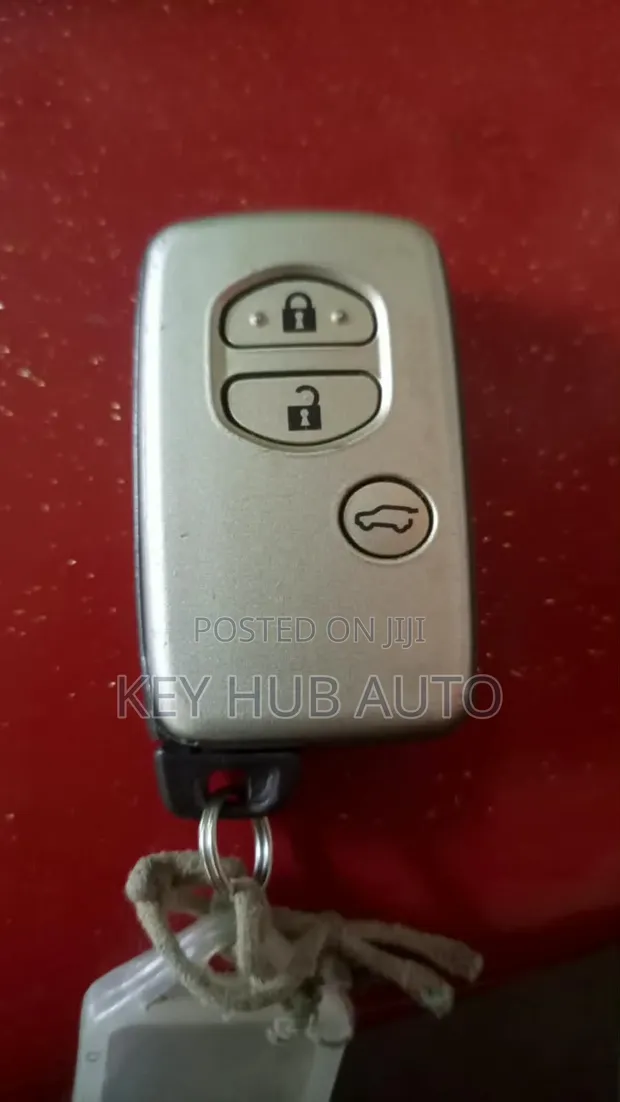 Funguo za Toyota - Mpya Kabisa - 1