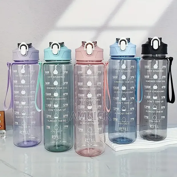 900ML Large Sports Water Bottle - Leak Proof Gym Travel - 1