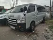 Toyota HiAce 2010 Nyeusi - 4