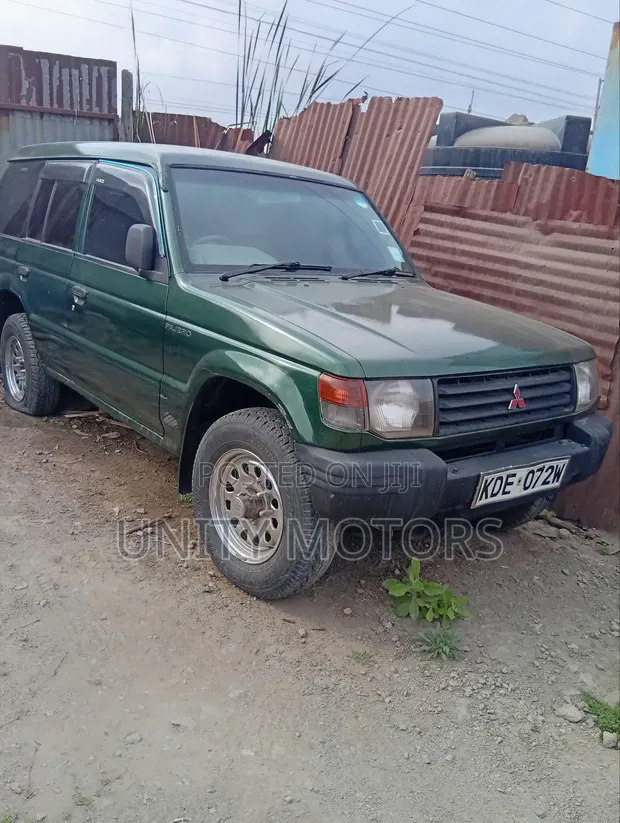 Mitsubishi Pajero 2004 - 1