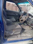 Nissan Hardbody Double Cab 2004 - 4