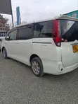 Toyota Noah 2014 Hybrid - Nyeupe - 4