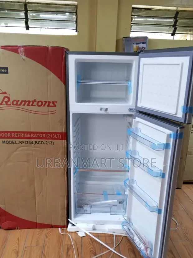 Ramtons 213L 2-Door Refrigerator Nyeusi - 1