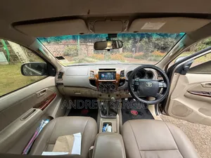 Toyota Hilux Double Cabin 2012
