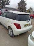 Toyota IST 2005 Nyeupe - 5