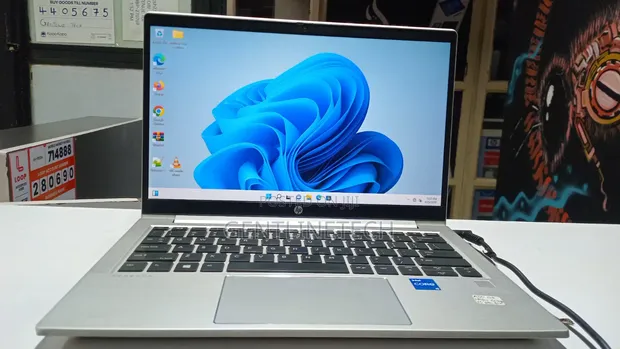 Laptop HP ProBook 430 G8 - 16GB RAM, 256GB SSD - 1