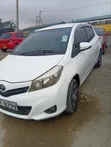 Toyota Vitz 2012 White - 2