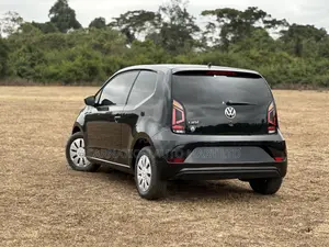 Volkswagen Up! 2017 Nyeusi