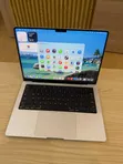 Apple MacBook Pro 2023 M3 14" 16GB RAM 1TB SSD - 4