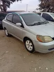Toyota Platz 2003 Nyeupe - 5