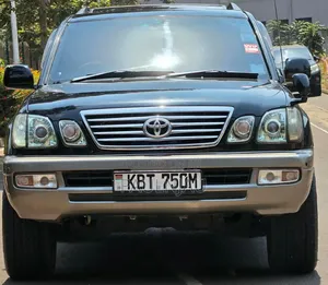 Toyota Land Cruiser Cygnus 2005