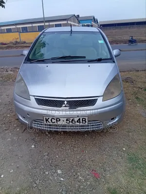 Mitsubishi Colt 2010 Nyeupe