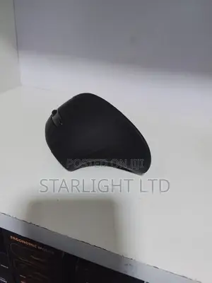 Panya Mpya ya Kazi ya Ergonomic - Nyeusi Matte