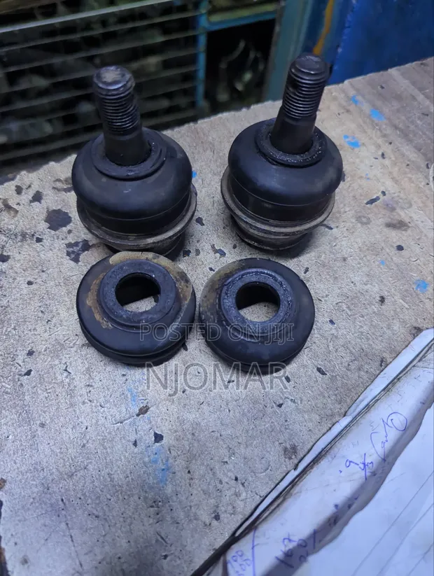 Lower Ball Joint Iliyotumika Toyota Hilux (Virgo) - 1