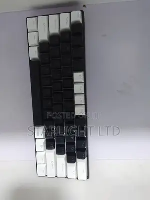 Kibodi ya Kisasa Nyeusi na Nyeupe ya Custom Mechanical