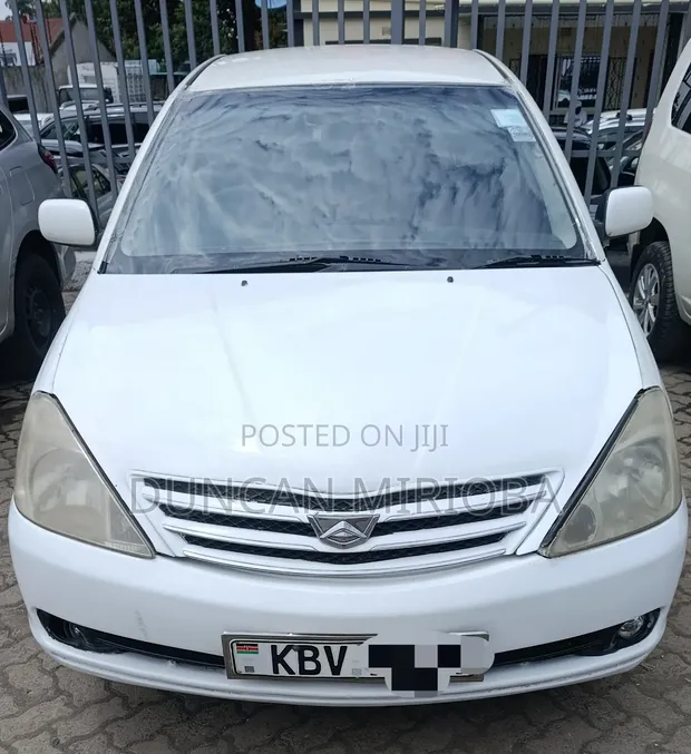 Toyota Allion 2007 Nyeupe - 1