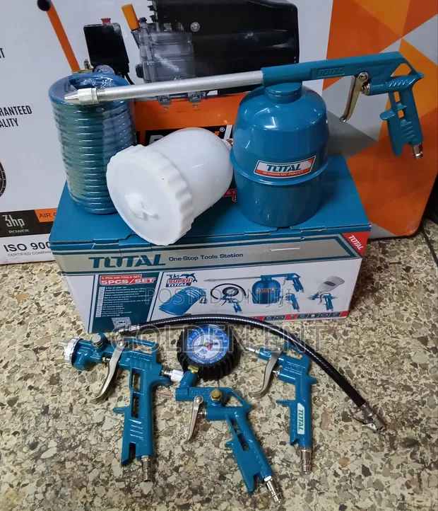 Total 5-Piece Air Tool Set with Recoil Hose - 1