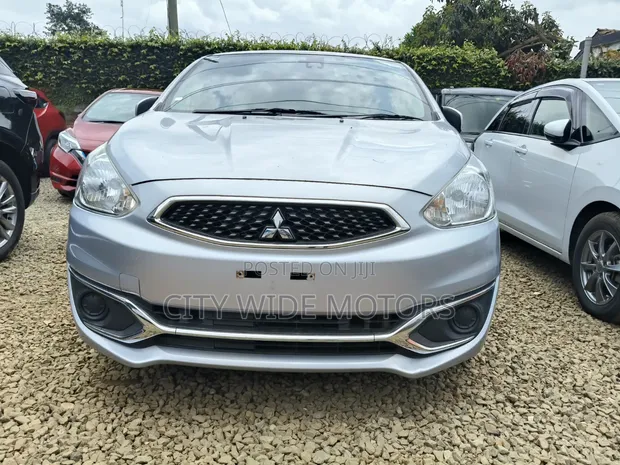 Mitsubishi Mirage 2019 Silver - 1