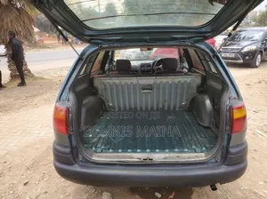 Toyota Caldina 2000