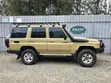 Toyota Land Cruiser 76 Series 2016 Kahawia - 2