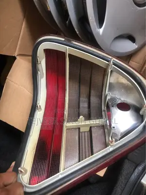 Kioo cha Taillight cha Mercedes W202 - Kulia Nyuma