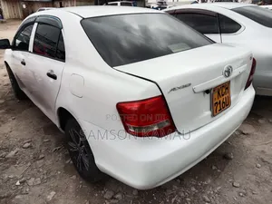 Toyota Axio 2009 Nyeupe