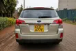 Subaru Outback 2010 Beige - 1