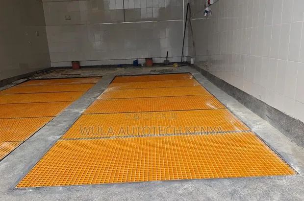 Heavy-Duty Fiberglass Drainage Channel Covers & Trench Covers - 1