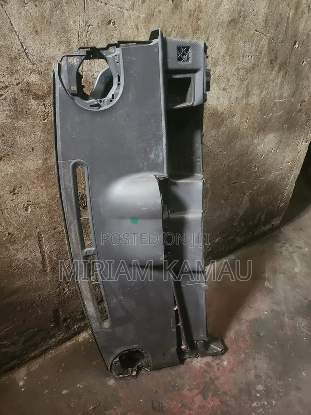 Toyota Porte Dashboard 2014 - 1