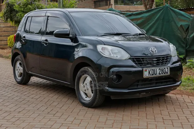 Toyota Passo 2018 Black - 1