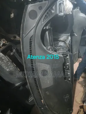 Dashboard ya Mazda Atenza 2015