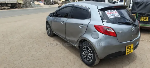 Mazda Demio 2013 Silver - 1