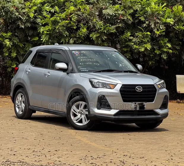 Daihatsu Rocky 2020 Silver - 1