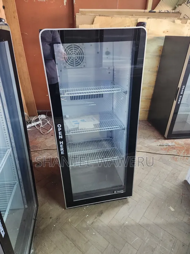 Friji la Kuonyesha la 180L Lililotumiwa - Hali Nzuri - 1