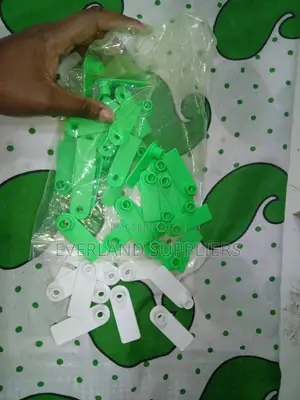 Ear Tags - Kundi la Kuuzwa (100pcs)
