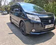 Toyota Noah 2015 Nyeusi - 4
