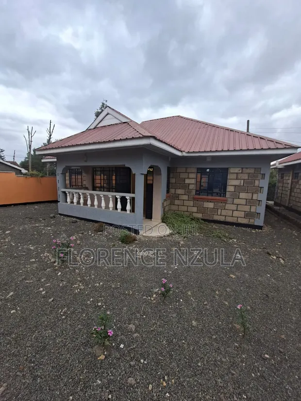 3 Bed Ensuite Bungalow in Kamura Rd, Nkoroi for Sale - 1