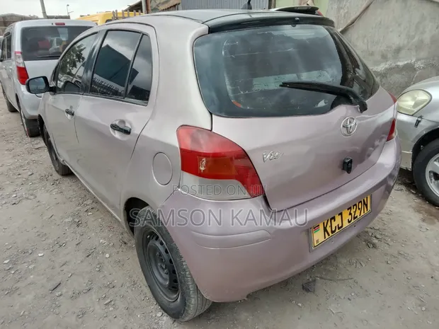 Toyota Vitz 2009 Pink - 1