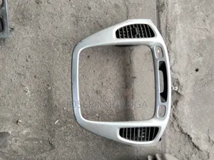 Toyota Kluger Console - Used