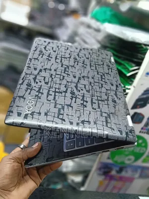 Kava Nyeusi ya Carbon Fiber kwa Laptop