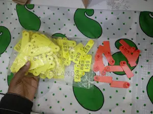 Ear Tags - Pre-Numbered Range (100pcs)