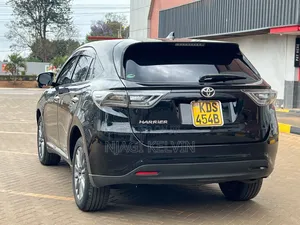 Toyota Harrier 2017 Nyeusi Matt