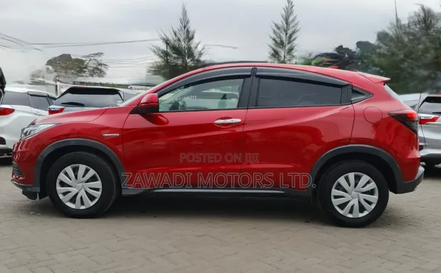 Honda Vezel 1.5 Hybrid 4WD 2019 Red - 1
