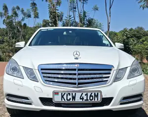 Mercedes-Benz E250 2012 Nyeupe