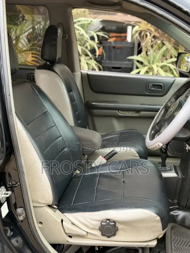 Nissan X-Trail 2.0 2007 Black - 1